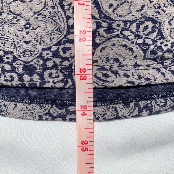 Lucky Brand Crochet Tank Top S Navy Blue Gray Paisley V Neck Sleeveless Boho - Picture 12 of 12